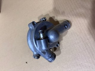 Bomba de agua Suzuki GSXR 750 600 SRAD
