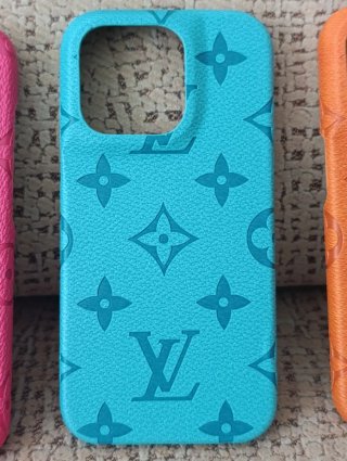 Fundas iPhone 15 Pro Louis Vuitton (4 uds)