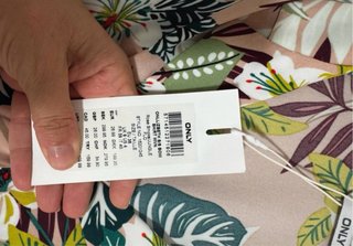 Camisa floral ONLY talla M