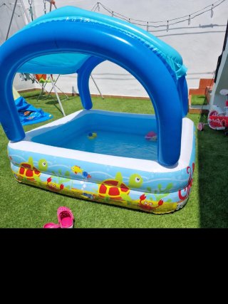 Piscina hinchable infantil con toldo