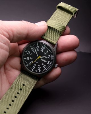 Reloj Militar Caja Negra Correa Nato Verde