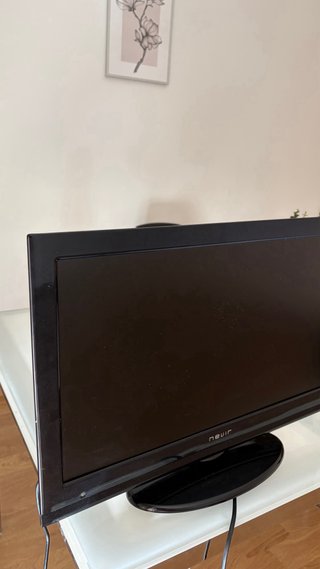 Televisor Nevir Negro