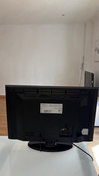 Televisor Nevir Negro