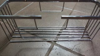 Estantería metálica para ducha