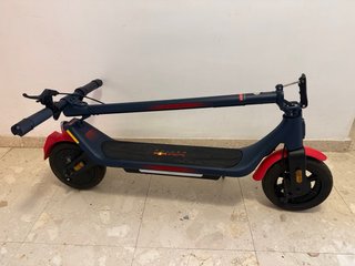 Patinete Eléctrico Red Bull Racing