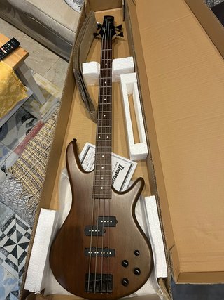 Bajo Ibanez GRS 200B