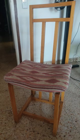 Conjunto 4 sillas vintage tela y madera