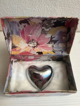 Chiama Angeli Swatch