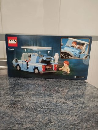 Lote Lego Harry Potter: Ford Anglia y BrickHeadz