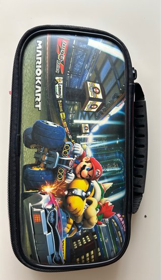 Nintendo Switch azul y roja