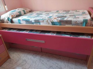 Cama nido con cajones y mesita