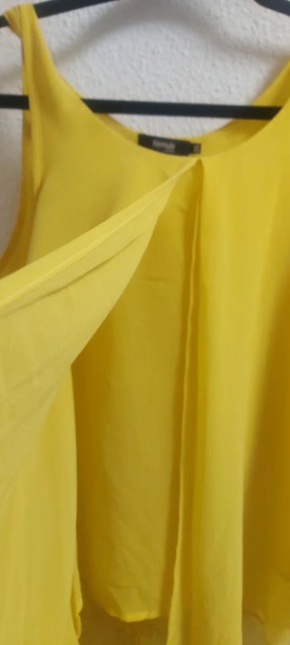 Blusa tirantes amarilla talla S
