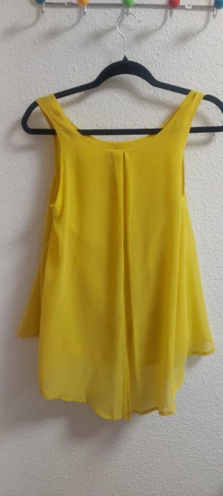 Blusa tirantes amarilla talla S