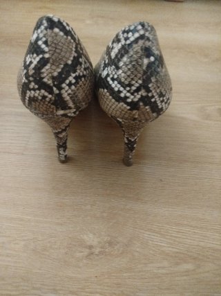 Zapatos Parel tesis tacón estampado serpiente