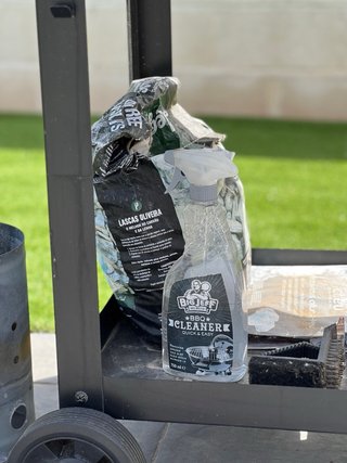 Barbacoa de carbón Imor Milano Negra con accesorio