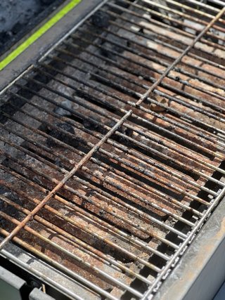 Barbacoa de carbón Imor Milano Negra con accesorio
