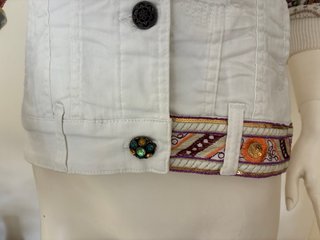 Cazadora vaquera Desigual multicolor. Sin estrenar
