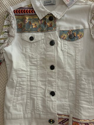 Cazadora vaquera Desigual multicolor. Sin estrenar
