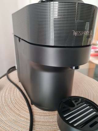 Cafetera Nespresso Vertuo Negra
