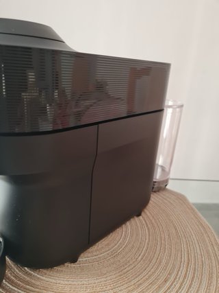 Cafetera Nespresso Vertuo Negra