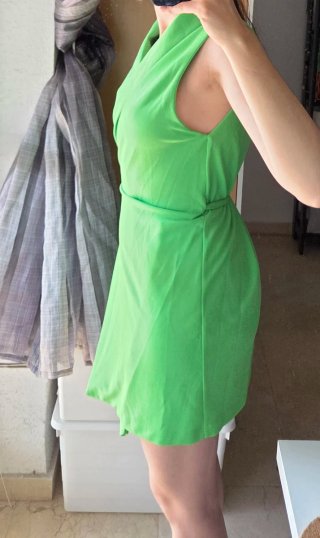 Vestido verde cruzado