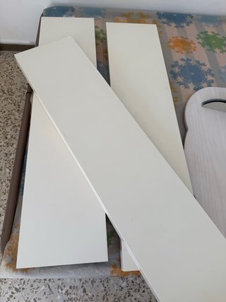 7 Estanterías de Madera Blancas