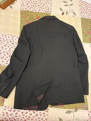 Traje de caballero gris