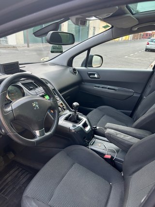 Peugeot 5008 2010