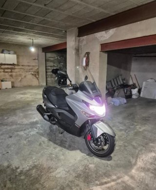 Kymco Xciting 500R Gris