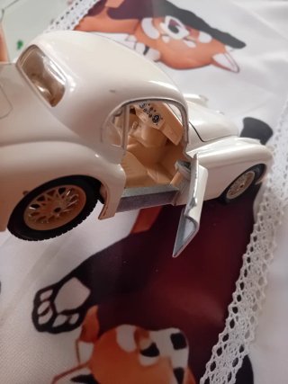 Jaguar XK 120 Burago 1:24 anni '90