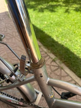 Bicicleta plegable plateada