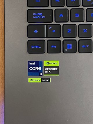 Portátil Gaming Asus ROG Strix G16 G614JI