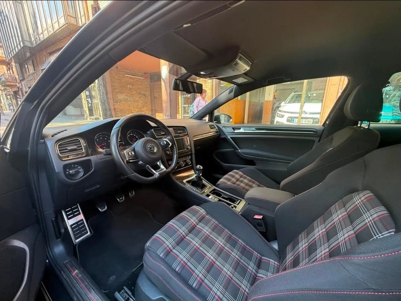 Volkswagen Golf 2016, foto 14