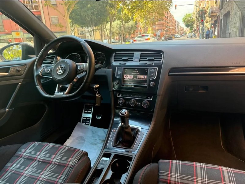 Volkswagen Golf 2016, foto 15