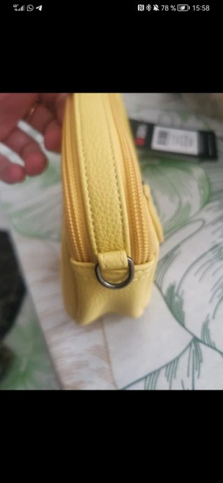 Bolso bandolera amarillo Enrico Benetti