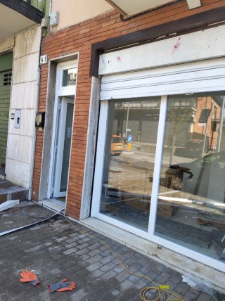 Vendo serramenti in misura qualità.e.prezzo basso