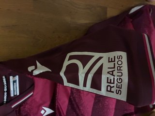 Camiseta Macron Real Sociedad Morada/Roja