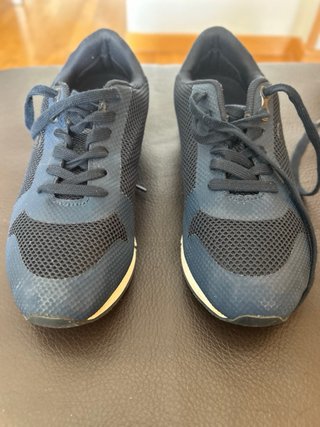 Calvin Klein T42 - Como Nuevas - Solo 1 uso.