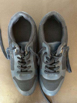 Calvin Klein T42 - Como Nuevas - Solo 1 uso.