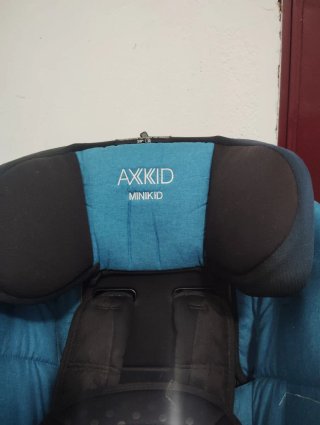 Silla de coche AXXKID MINIKID de contramarcha
