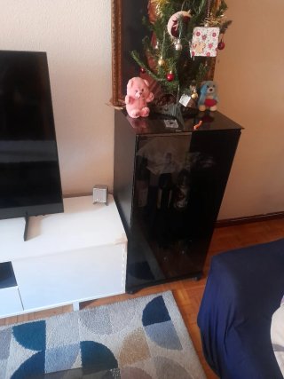 Mueble TV blanco y negro