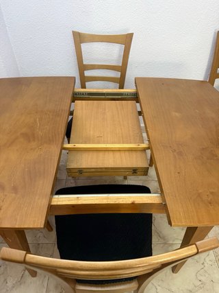 Mesa extensible madera maciza + 4 sillas