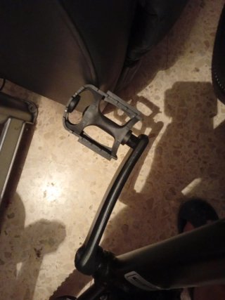 Bicicleta de Montaña Breaker Negra y Amarilla