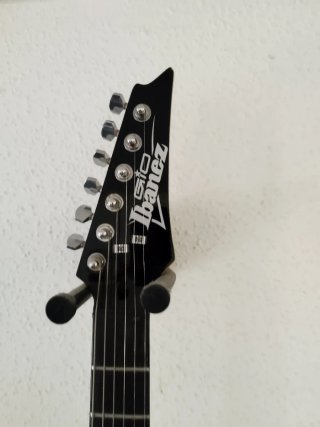 Guitarra Eléctrica Ibanez Gio poquísimo uso