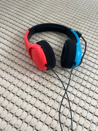 Cascos Gamer Nintendo Switch Rojos y Azules
