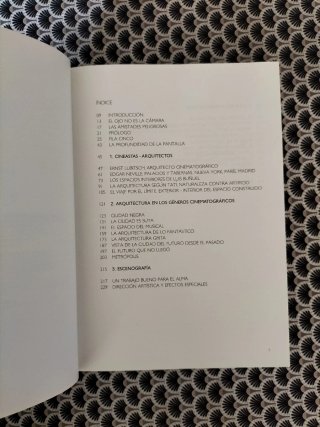 La profundidad de la pantalla arquitectura + cine