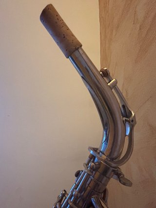 Saxofón Alto H. Suzuki Como Nuevo