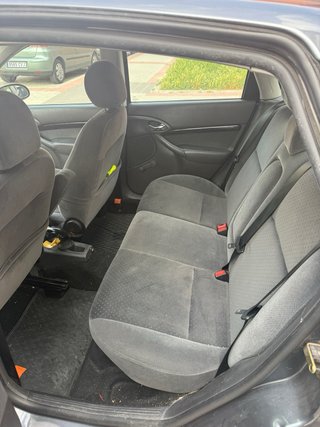 Ford Focus 2004 mk1 sedan