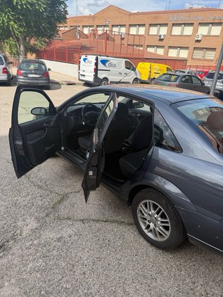 Ford Focus 2004 mk1 sedan