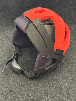 Casco de goma EVA B3